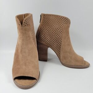 Lucky Brand Lamia Women's 7.5 Tan Suede Back Zip Perferated Peep‎ Toe Booties
